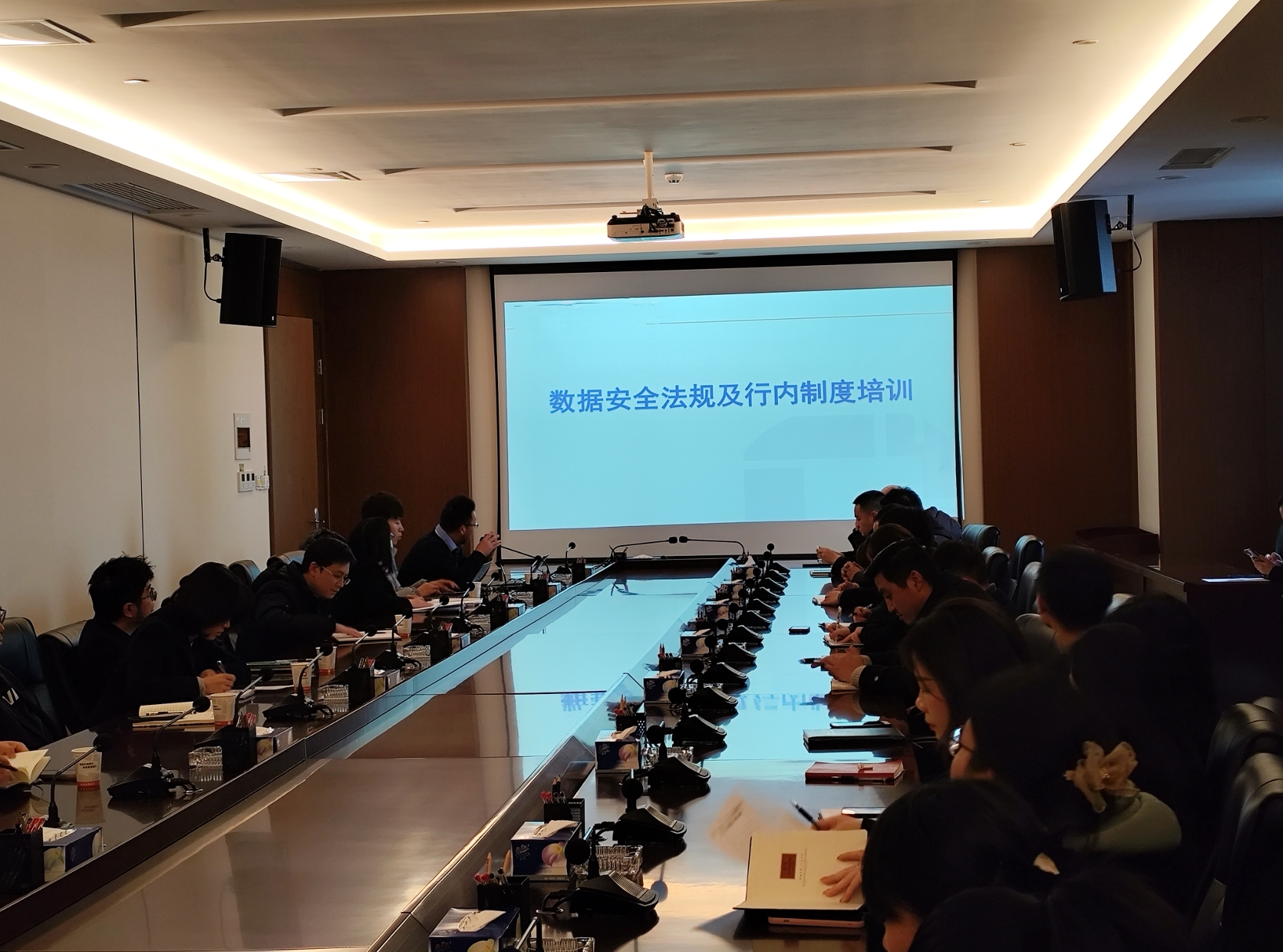 銀行數(shù)據(jù)安全風(fēng)險(xiǎn)評估實(shí)戰(zhàn)：“防患未然 + 全員戒備”攻略